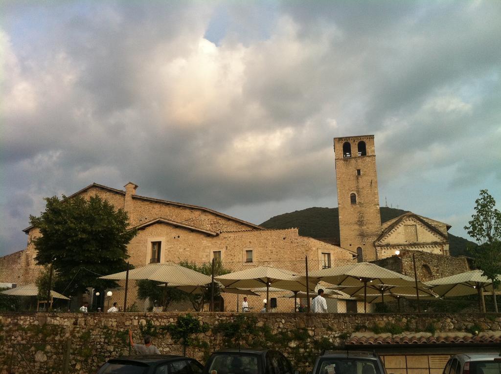 Casa Religiosa Di Ospitalita San Ponziano Spoleto Exterior photo